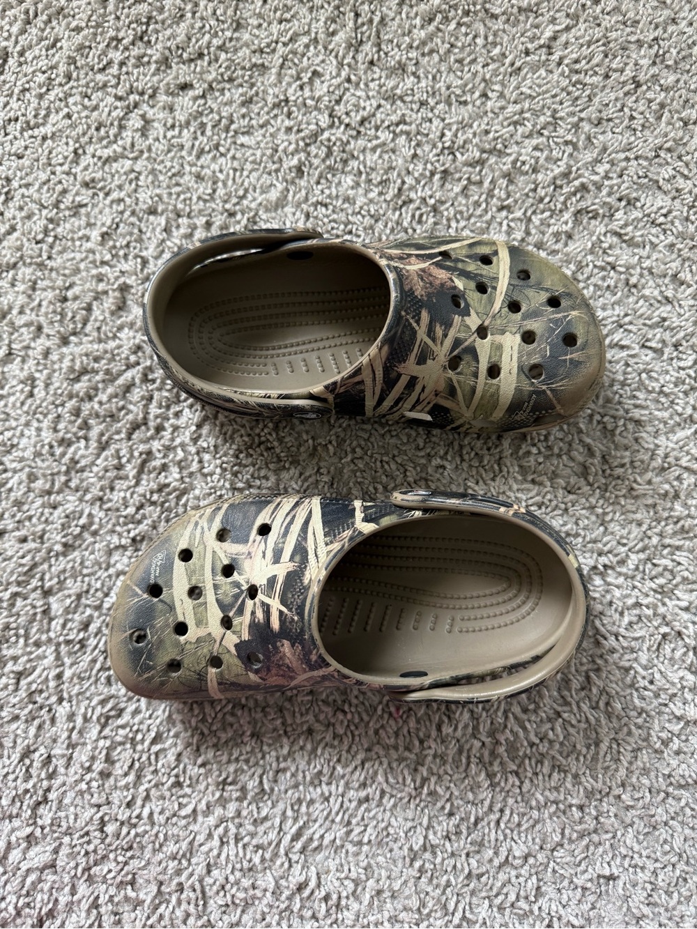 CROCS Kids Clog in Brown Camouflage Print